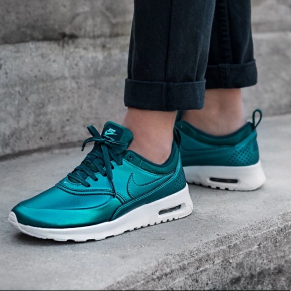 Nike Shoes - Nike air max Thea SE metallic sneakers